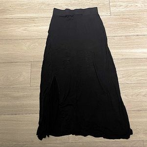 Black maxi skirt with slit